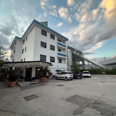 Hotel Clinton Casoria Exteriör bild